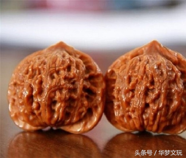 文玩核桃最简单的盘玩方法,文玩核桃在手里怎么盘玩
