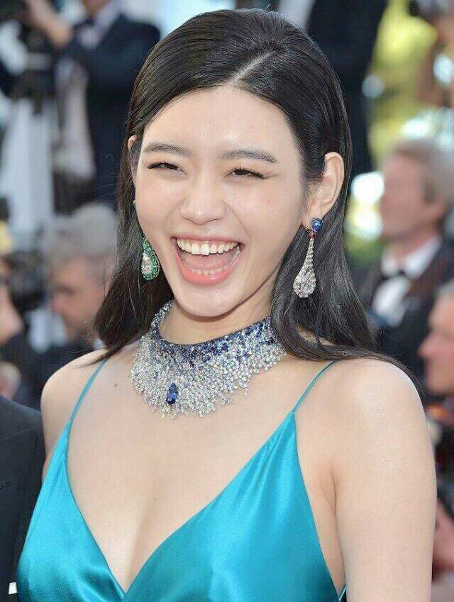 范冰冰唐嫣图片大全,范冰冰唐嫣未修图照片