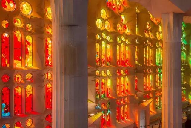 西班牙的古迹有哪些,西班牙有哪十大名胜景点