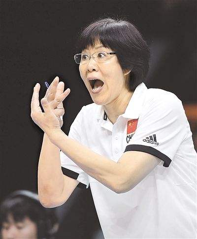 郎平兼任中国排协副主席“铁榔头”能否“敲”热中国排球市场?