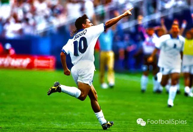 巴乔94年背影图片,49岁的巴乔照片