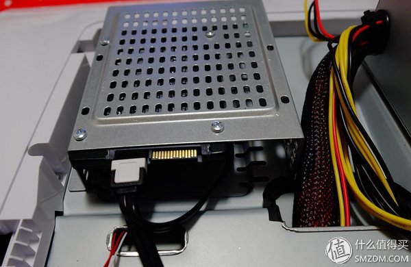 【良心定价的网吧利器,槽点需改进】惠科HKCX320曲面一体机拆机、升级配件及评测