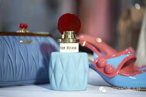 #拜托了美人计#高颜值香水大爬梯～魔都CO蜜我约你！