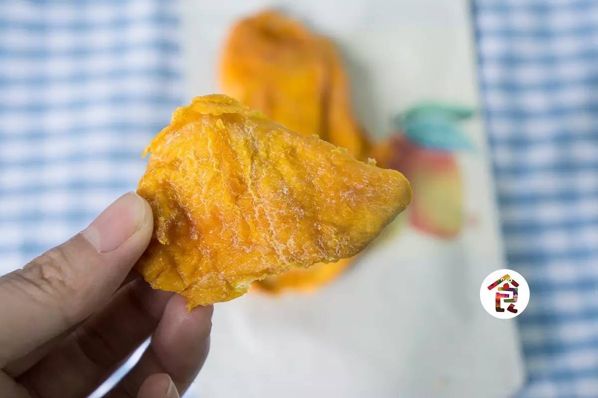 种草，这款芒果干甩菲律宾芒果干10条街~