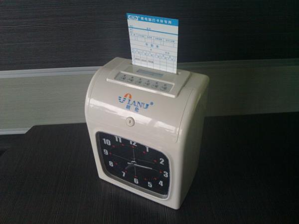 钉钉考勤机wifi自动打卡,钉钉打卡机评测