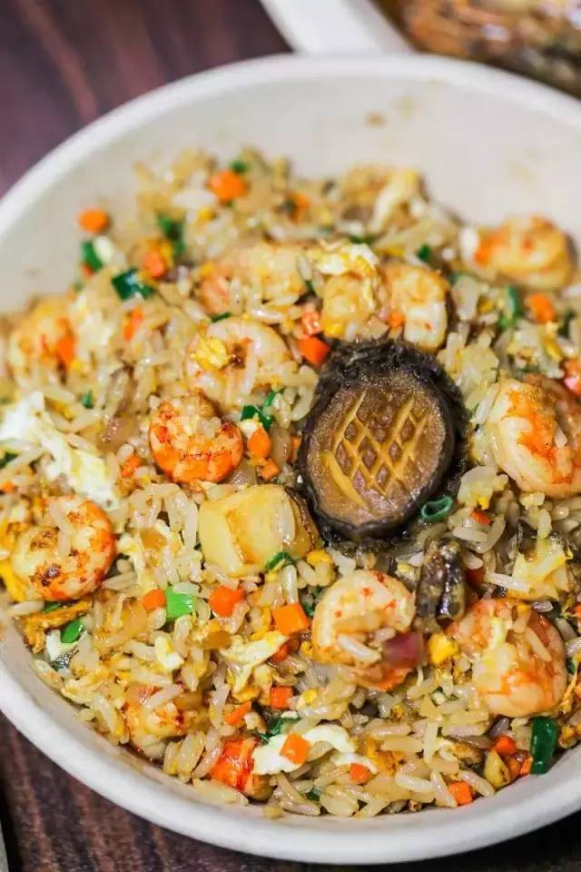 重庆99元4斤小龙虾网红店 (重庆小龙虾最火的店)