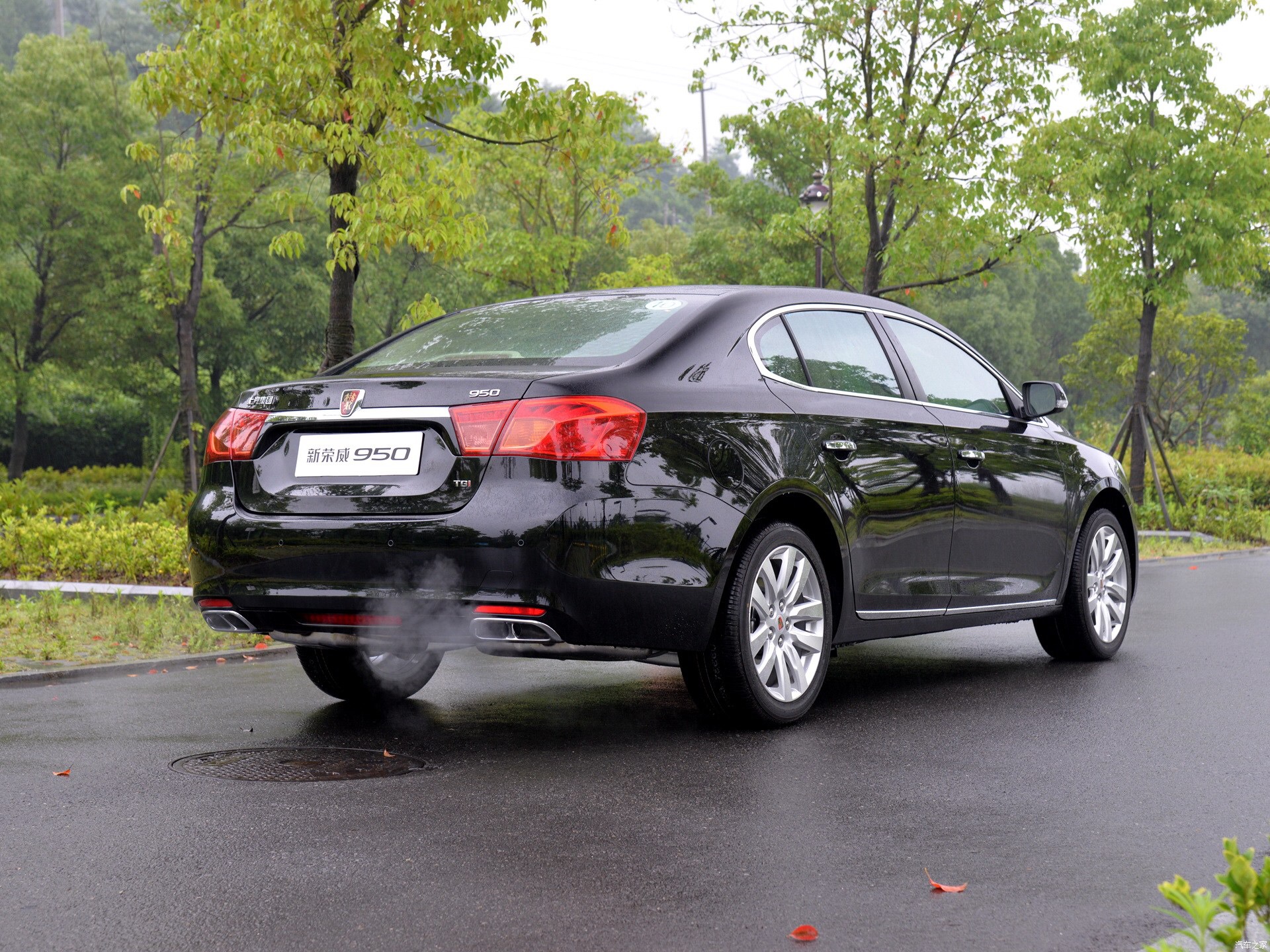 耗资18亿,耗资30万打造跑车希望量产