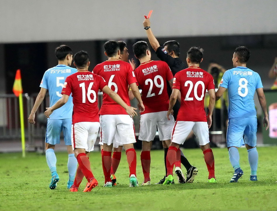 李学鹏郑智郜林,李学鹏和高拉特垫球