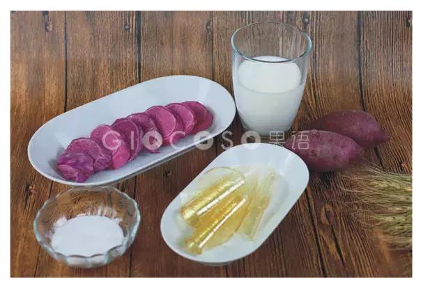 在厨房里，开启一段心的旅程果语紫薯奶香羹