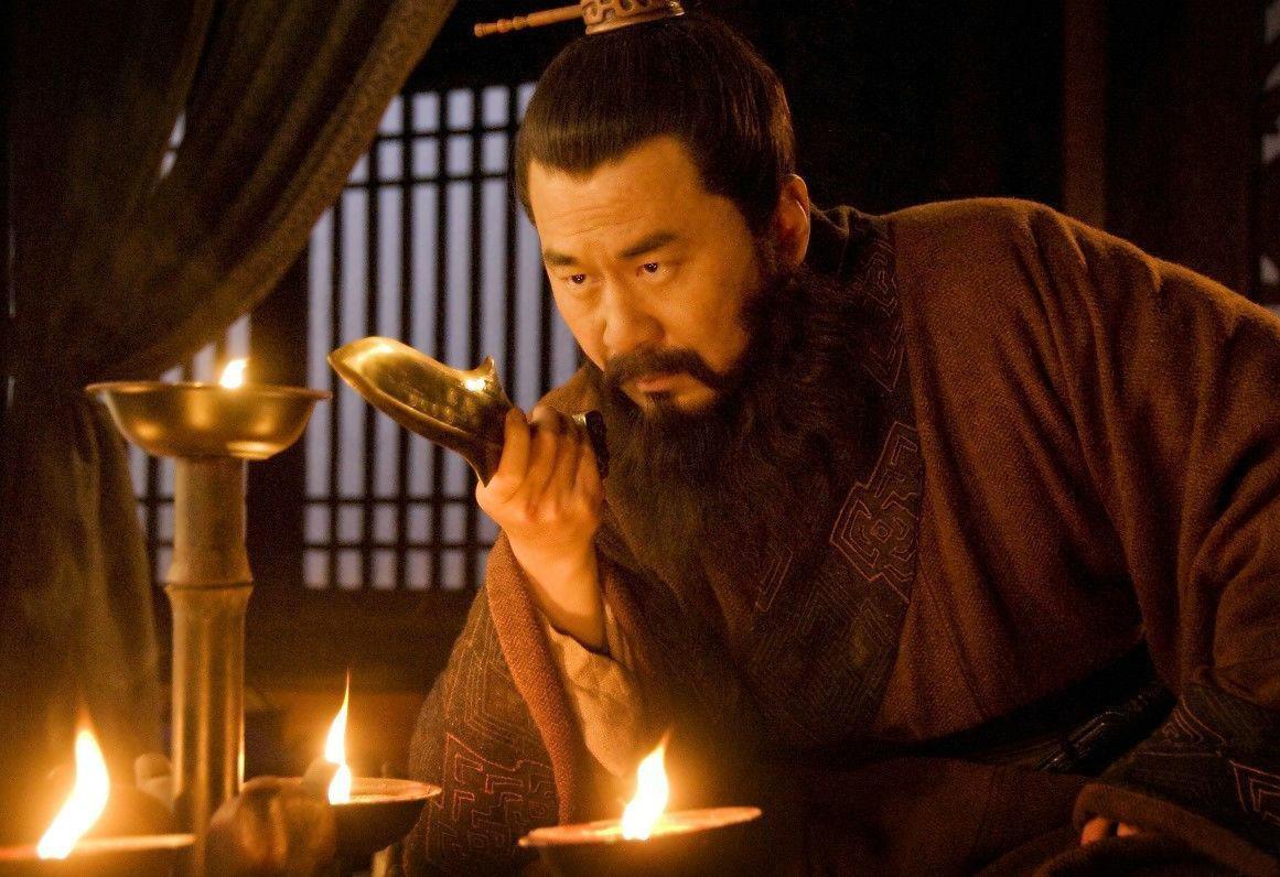 管辂用的啥占卜术,管辂占卜神相秘诀