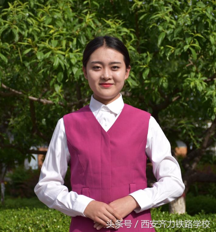 为什么青年人抢着上夜校,为啥都要抢着上火车