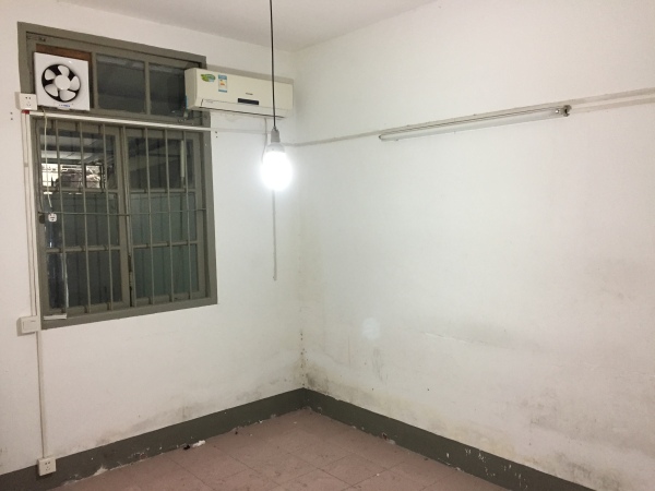 他将厦门的民宅改造成烘焙馆，每周邀请100位陌生人喝精品咖啡