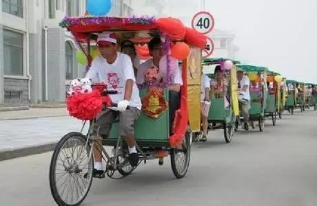 老公虽然穷但是很快乐,老公说没有钱婚礼一切从简