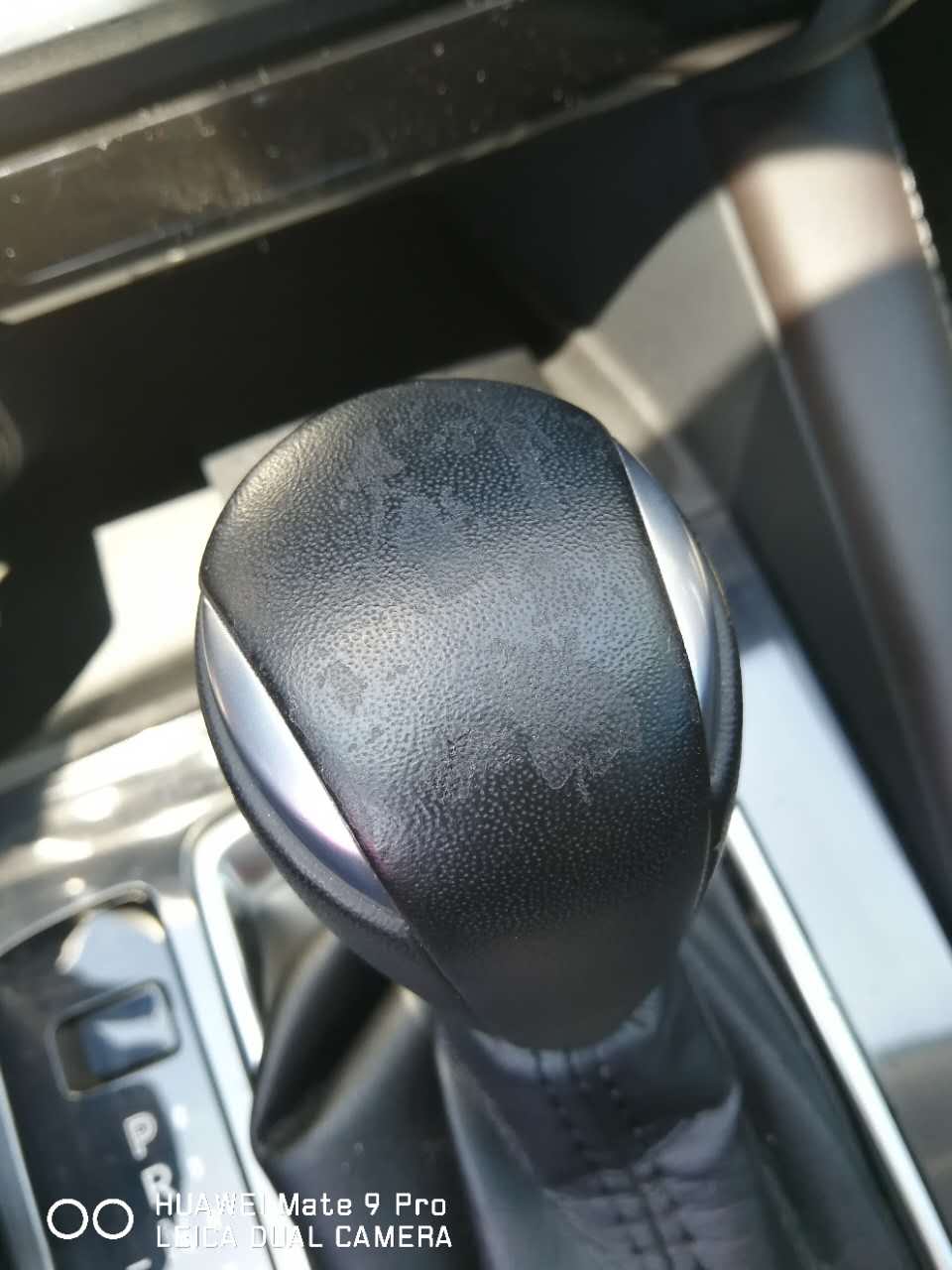 阿特兹方向盘感觉有点松,阿特兹方向盘硬怎么办