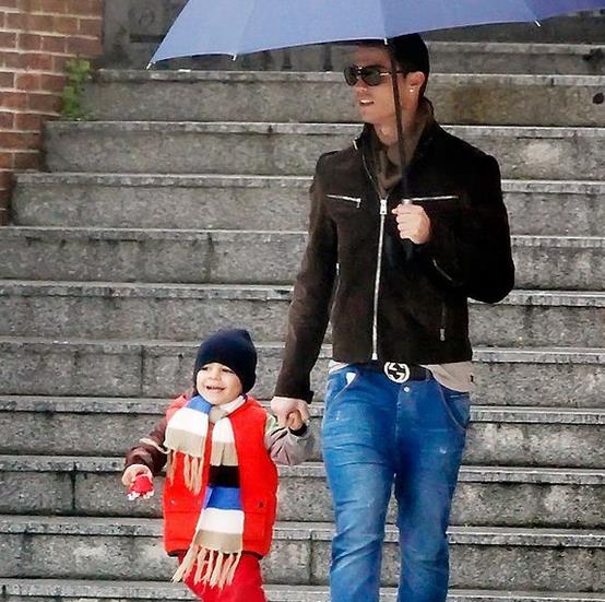 爸爸去哪儿奶爸比拼,爸爸去哪儿足坛组合