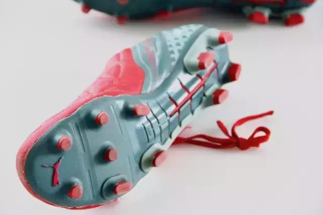 亚亚图雷打什么位置,亚亚图雷表演