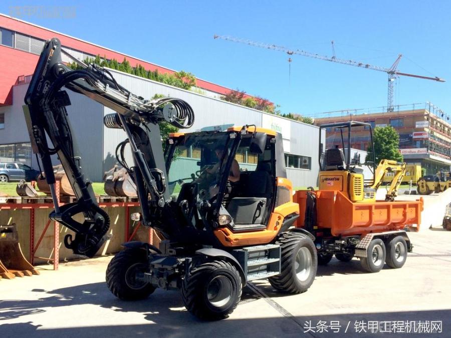 各种各样的铲车挖掘机,多功能装载机挖掘机