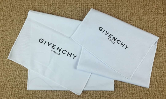 givenchy狗头包,纪梵希狗头手包正品多少钱