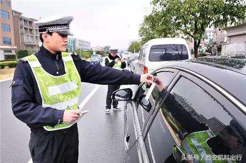 跑滴滴被交警抓住了会罚多少啊,跑滴滴遇到交警查车怎么办