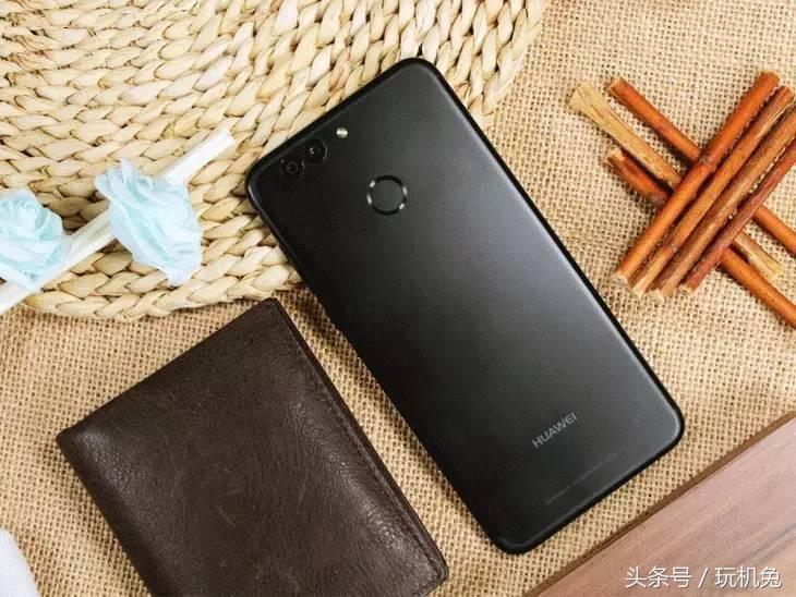 华为颜值手机nova系列,华为nova2测评