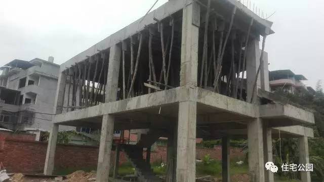 软地基怎样做才牢固,地基怎么做最牢固又便宜