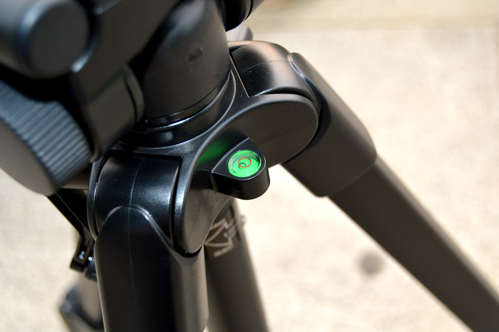 推荐一款性价比高的三脚架,百元性价比三脚架