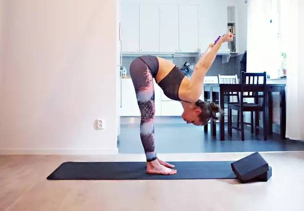 碎片时间用来王者打野?为了美和健康,当然还是碎片普拉提