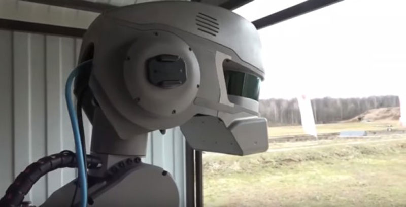 战斗民族就是彪悍俄罗斯机器人已经学会用枪射击啦！