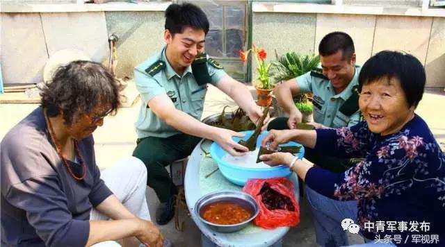 戈壁足球、火线飙车、特殊“彩蛋”快看，部队发生的这些事儿