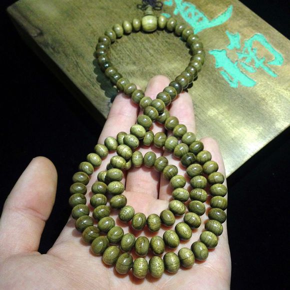 金丝楠木手串值不值得玩,真正金丝楠木手串价位一般是多少