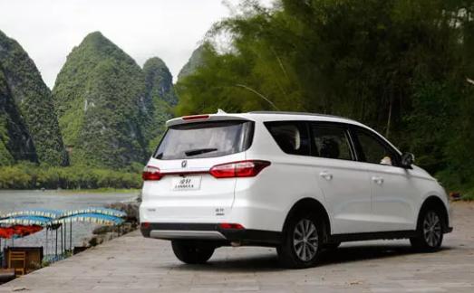 长安凌轩试驾,试驾长安凌轩视频