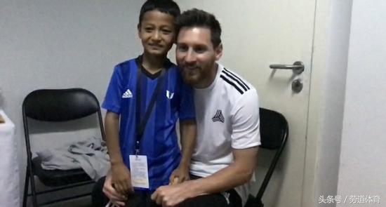 梅西中国行贺伟,梅西中国行牵手中国球童