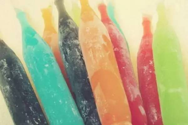 那些年还没有哈根达斯，男生追妹纸都是请吃这些的~