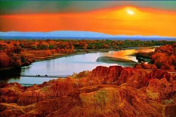 新疆南北疆大环线风景旅游专列,北京去新疆沿途风景