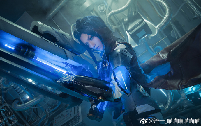 大妈cos皮城女警,lol皮城女警头像