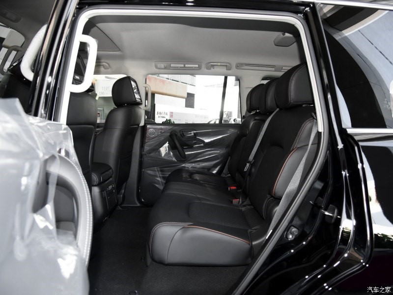 日产途乐4.0中东配置和价格,中规途乐2023试驾