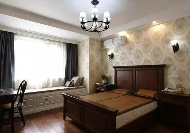 昆明未名城婚房装修，卫生间装了隐形门，朋友来做客到处找厕所！