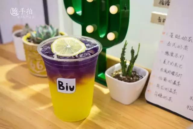 高层写字楼观景阳台 (高端写字楼空中花园观景台)