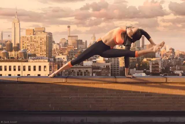 露腰露腿的季节到了瑜伽练起来,因为遇见你我遇见了更好的自己