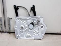 2019逍客发动机舱拆解教程,日产逍客底盘拆解1.3t视频