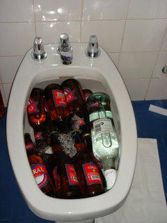 同学,别在“马桶”里泡脚啦