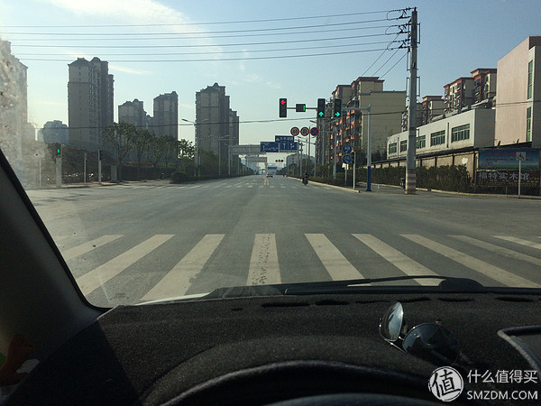 防碰瓷*党**的好玩具：极路客GolukT1wifi行车记录仪测评