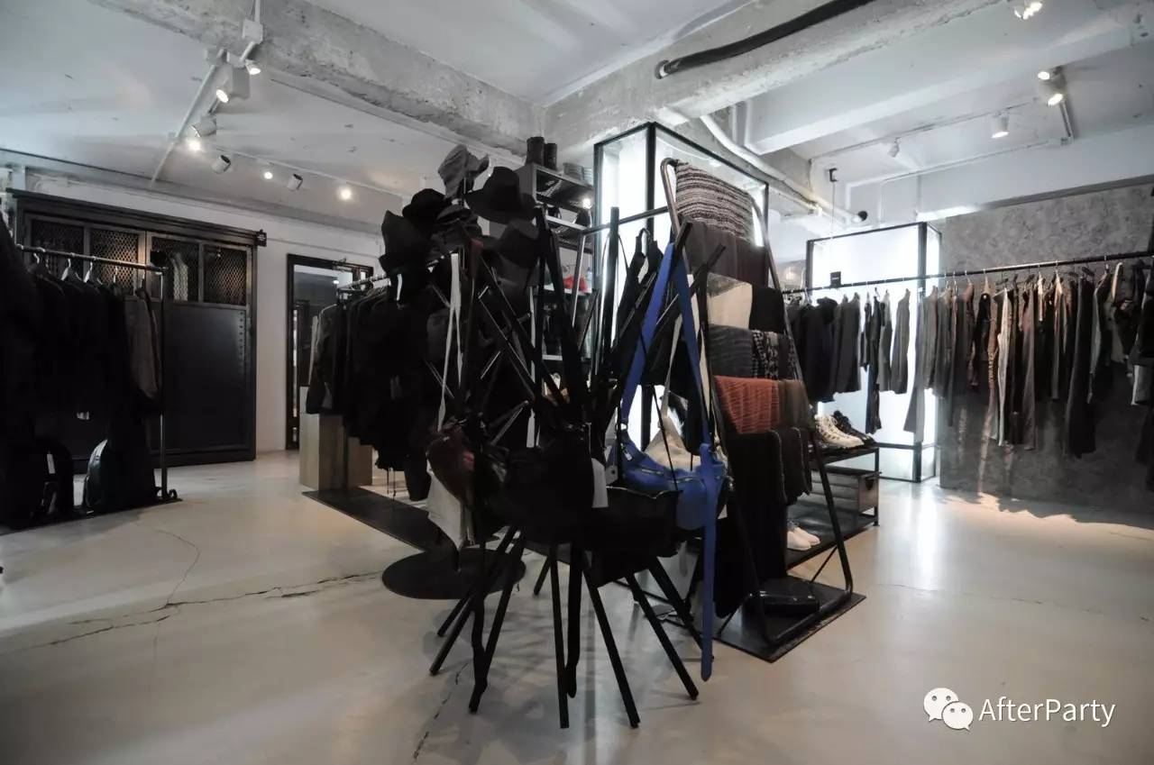 香港｜买衫买到十点一