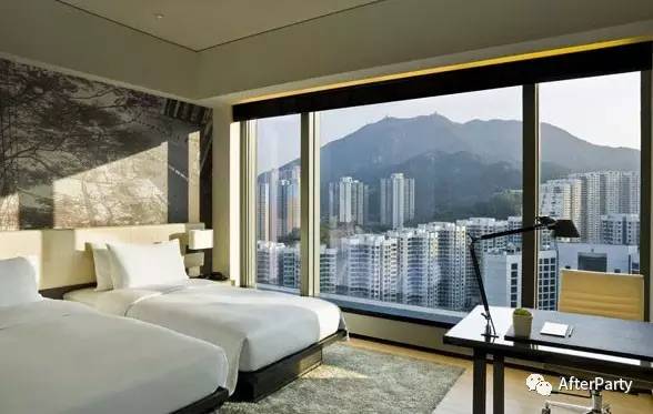 香港｜买衫买到十点一