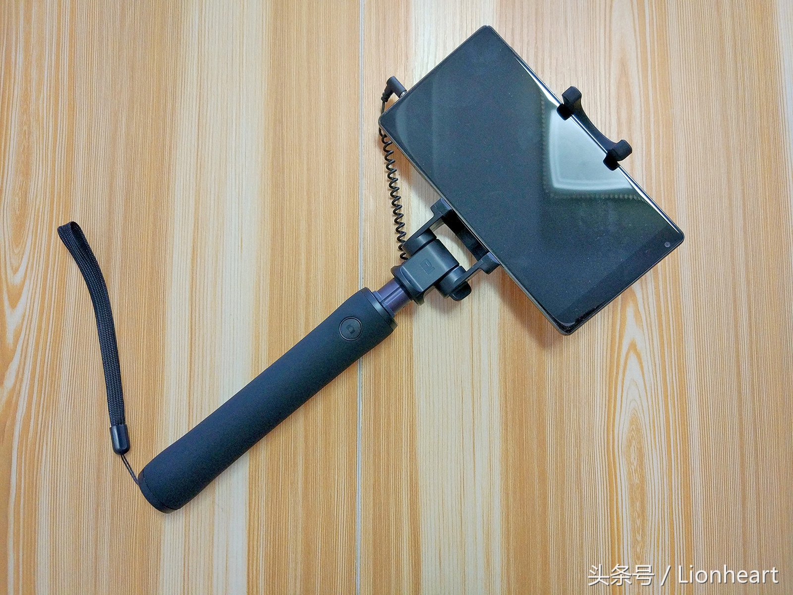 小米自拍杆最简单的方法,小米自拍杆使用教程老款