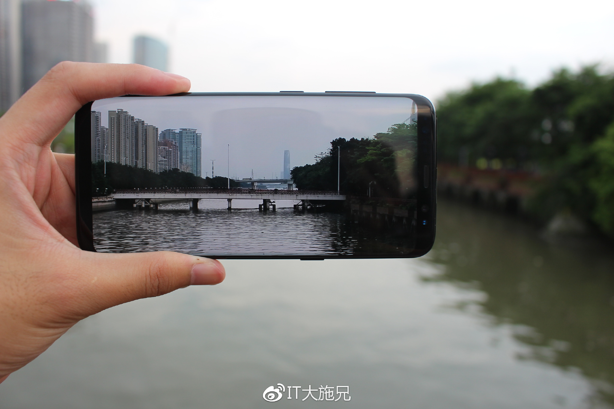 三星s8体验,三星s8轻奢版屏幕测试