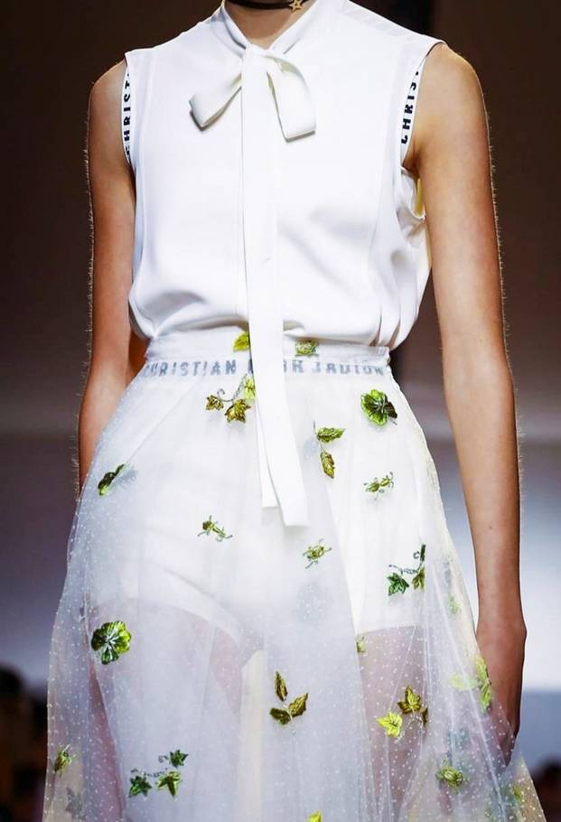 网纱裙没有质感穿着像不像蚊帐,网纱裙穿着不舒服