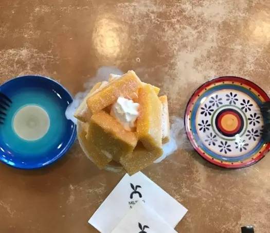 8个不同颜色的冰淇淋,西安创意冰淇淋推荐