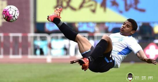 欠薪离队?一去不复返!“足球城”德比战前,超越外援疑似失联!