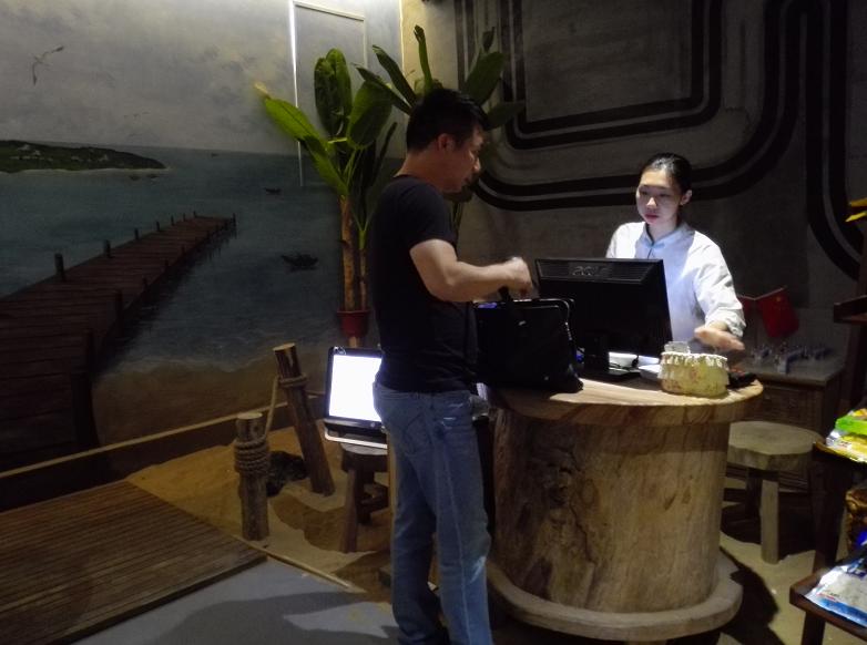 蔚蓝色的邂逅,皇马假日南海博物馆酒店早餐